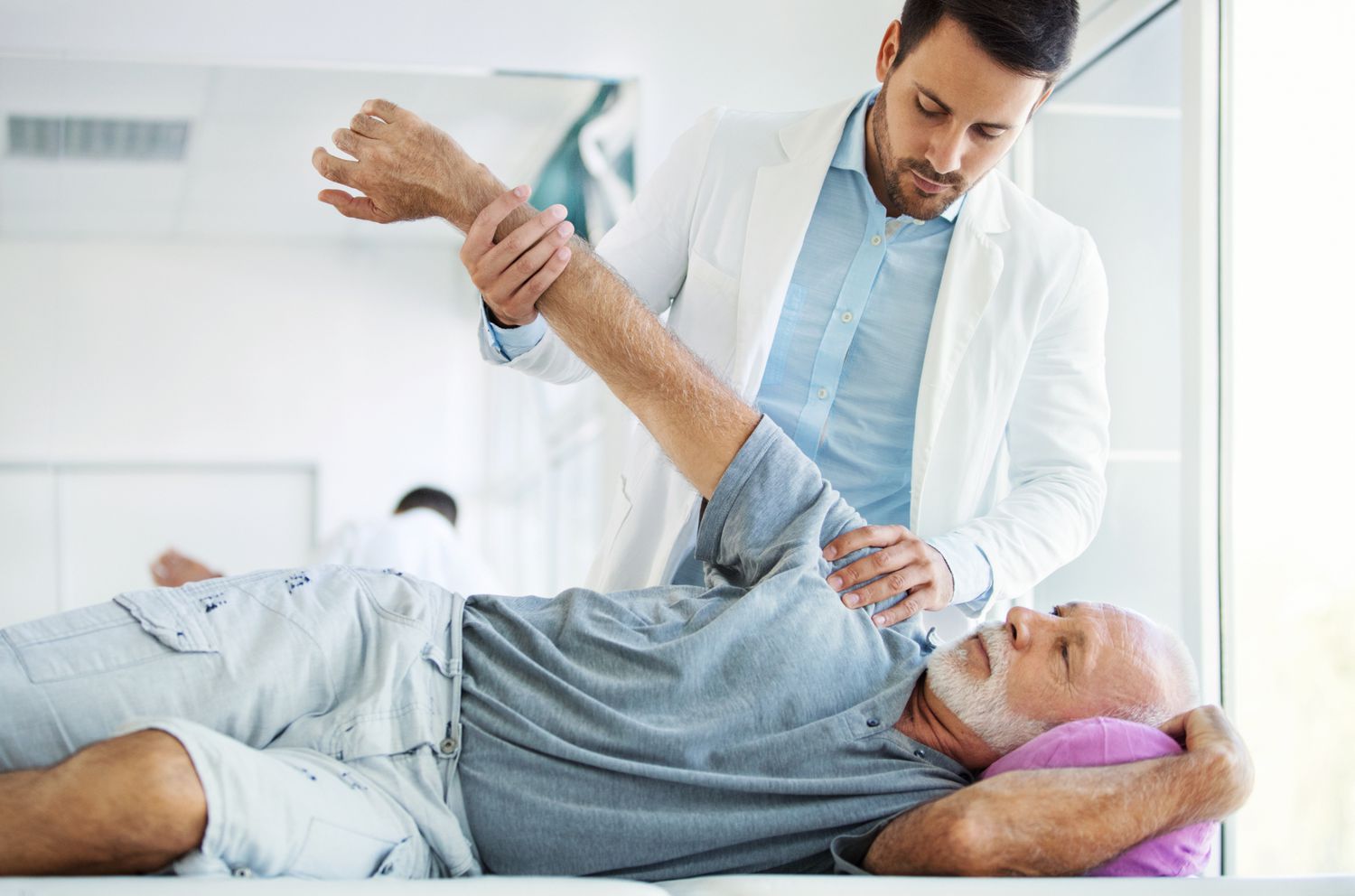 Effective Treatment for Shoulder Pain After Surgery