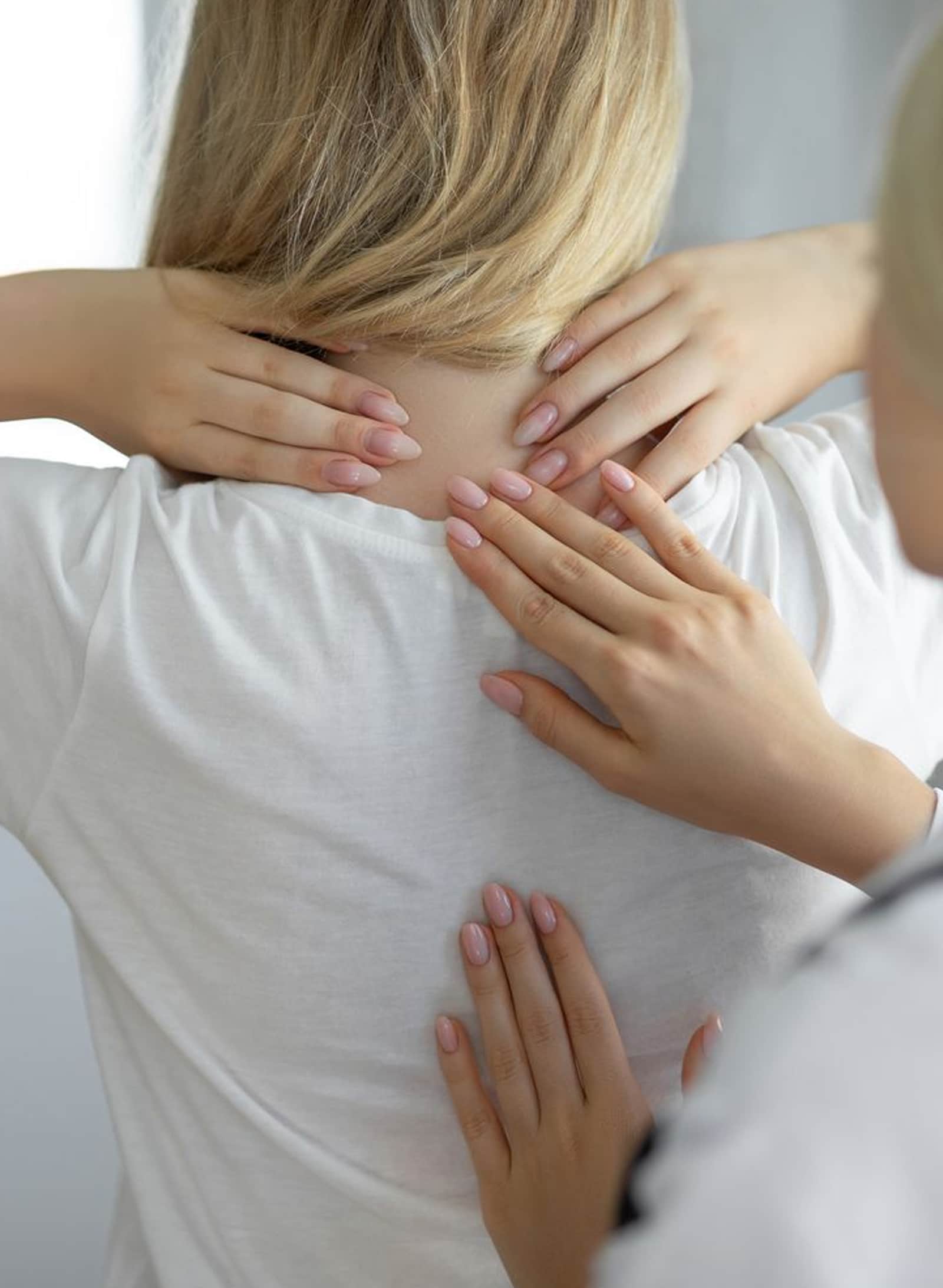 Signs of Facet Joint Pain Signs of Facet Joint Pain